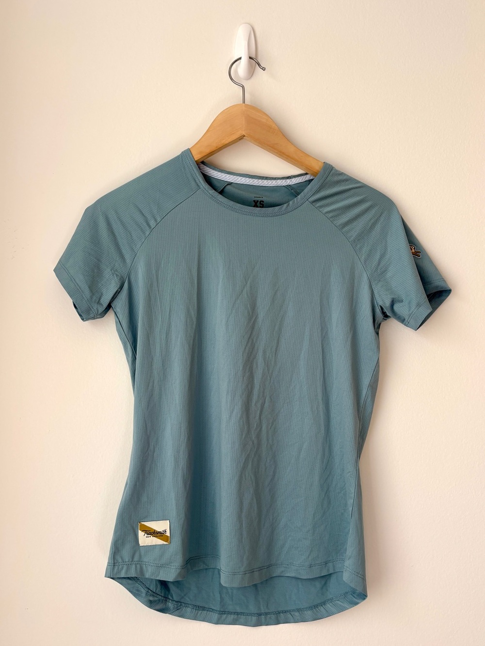 TRACKSMITH women's Twilight tee in stonewash